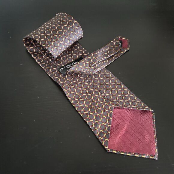 Christian Dior 100% Silk Necktie Tie Vintage Geometric Chain Link 4 x 56 1/2 - Picture 2 of 3